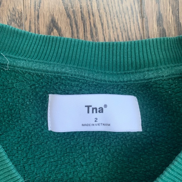 Aritzia TNA logo sweatshirt - Picture 2 of 2